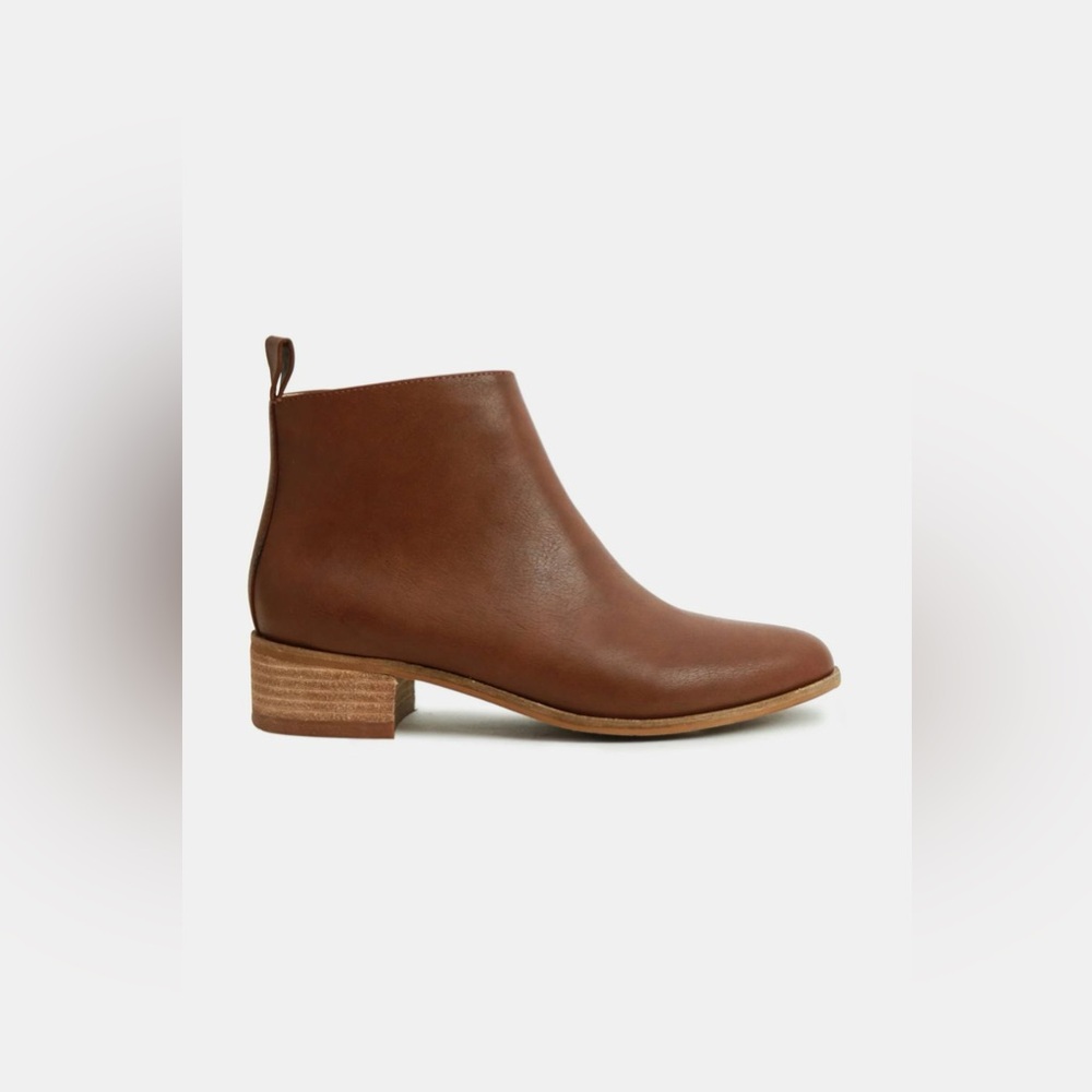 Beast Fashion PU Leather Block Heel Boots - Picture 2 of 3